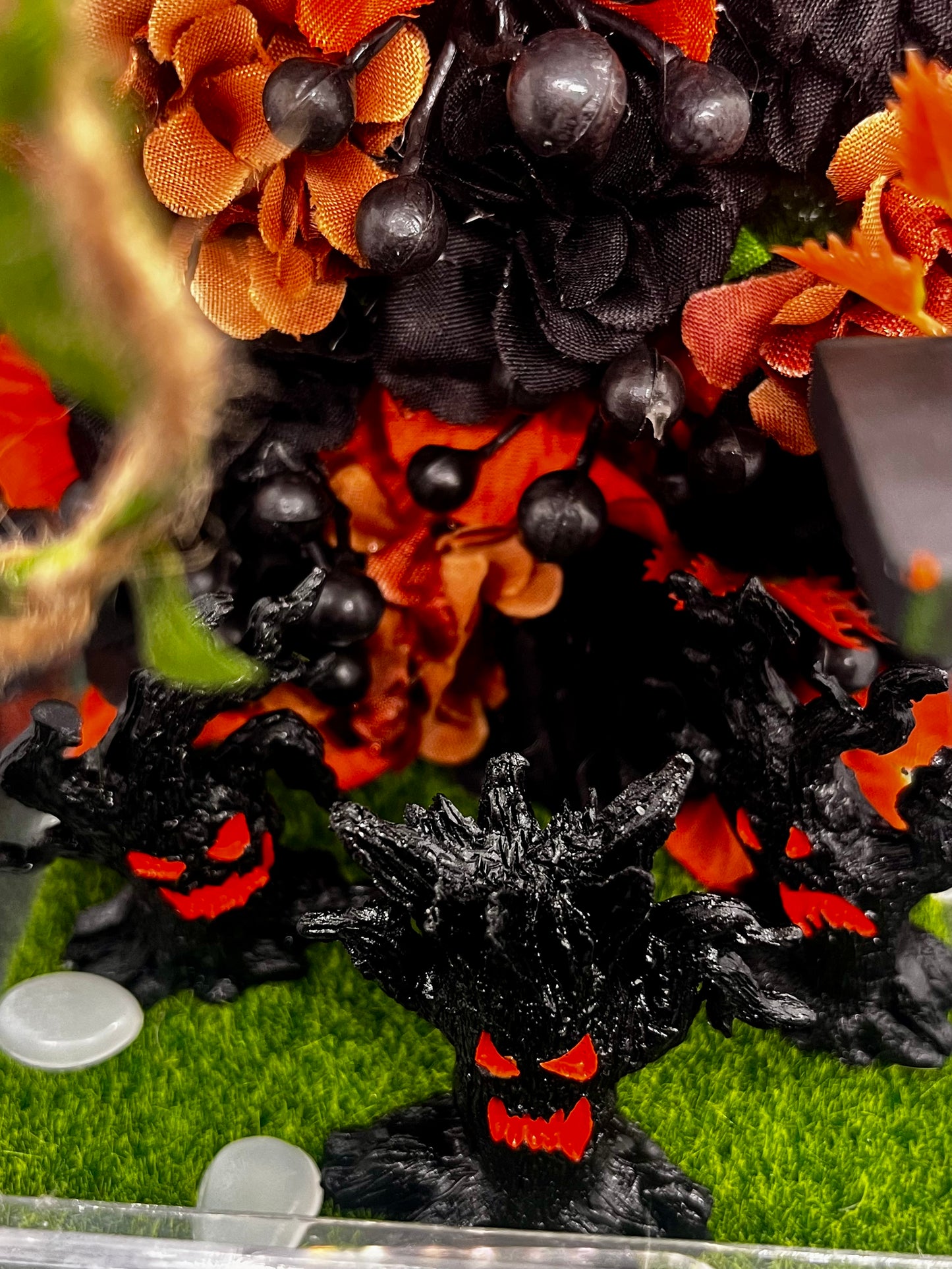 Large Haunted Forest Enclosure